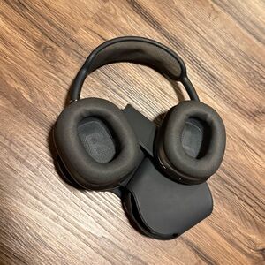 Apple AirPods Max Space Gray